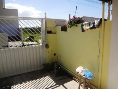 Sobrado para Venda, em Camboriú, bairro Sta Regina 5, 2 dormitórios, 3 banheiros, 2 suítes, 1 vaga